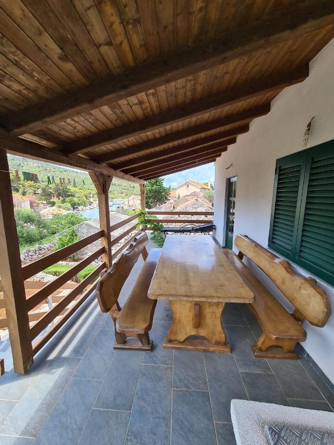 Willa Kuca Za Odmor Buba, Otok Zut Pristanisce Zewnętrze zdjęcie