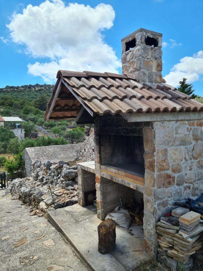 Willa Kuca Za Odmor Buba, Otok Zut Pristanisce Zewnętrze zdjęcie