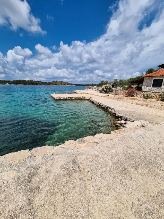 Willa Kuca Za Odmor Buba, Otok Zut Pristanisce Zewnętrze zdjęcie