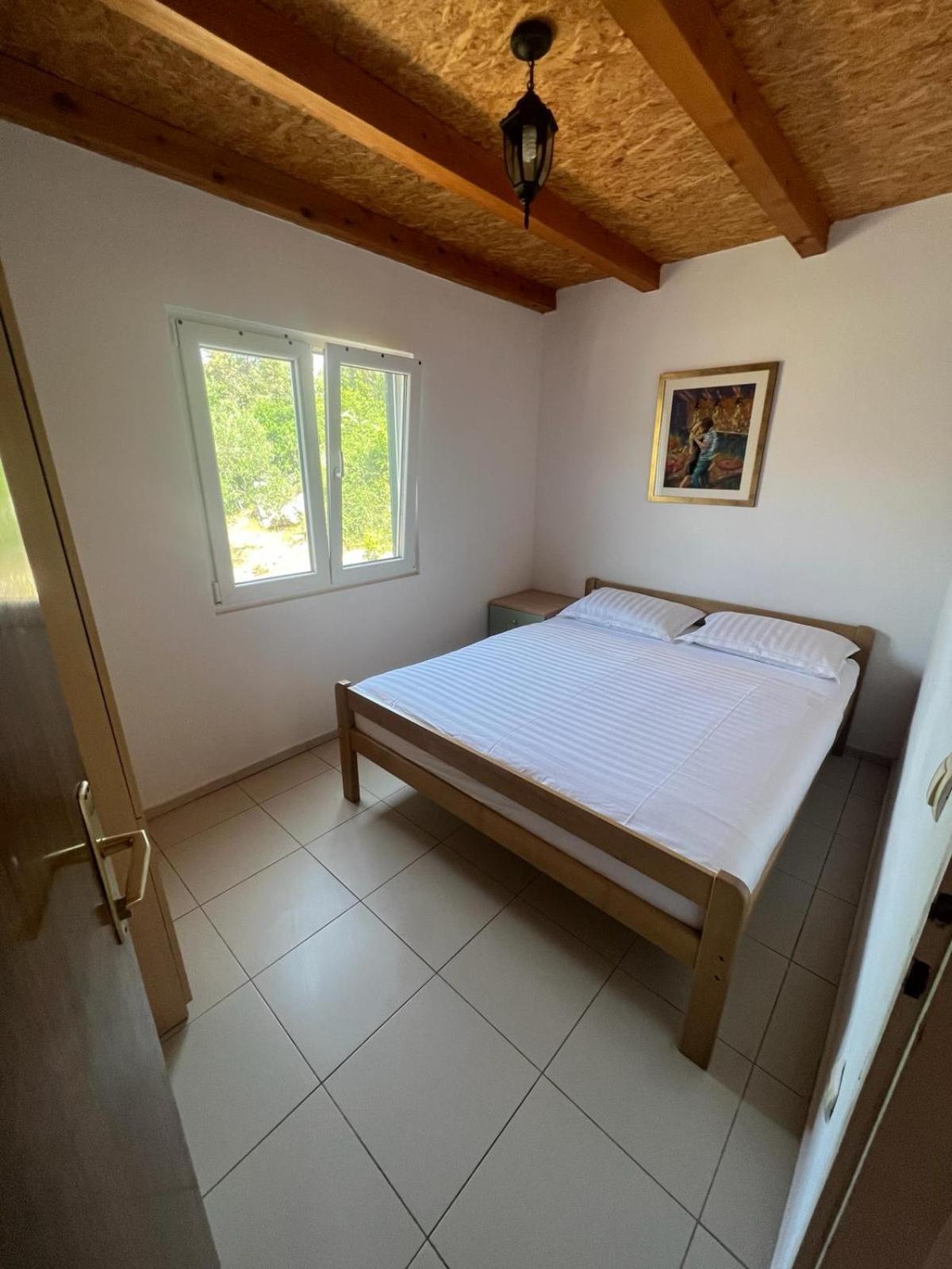 Willa Kuca Za Odmor Buba, Otok Zut Pristanisce Zewnętrze zdjęcie