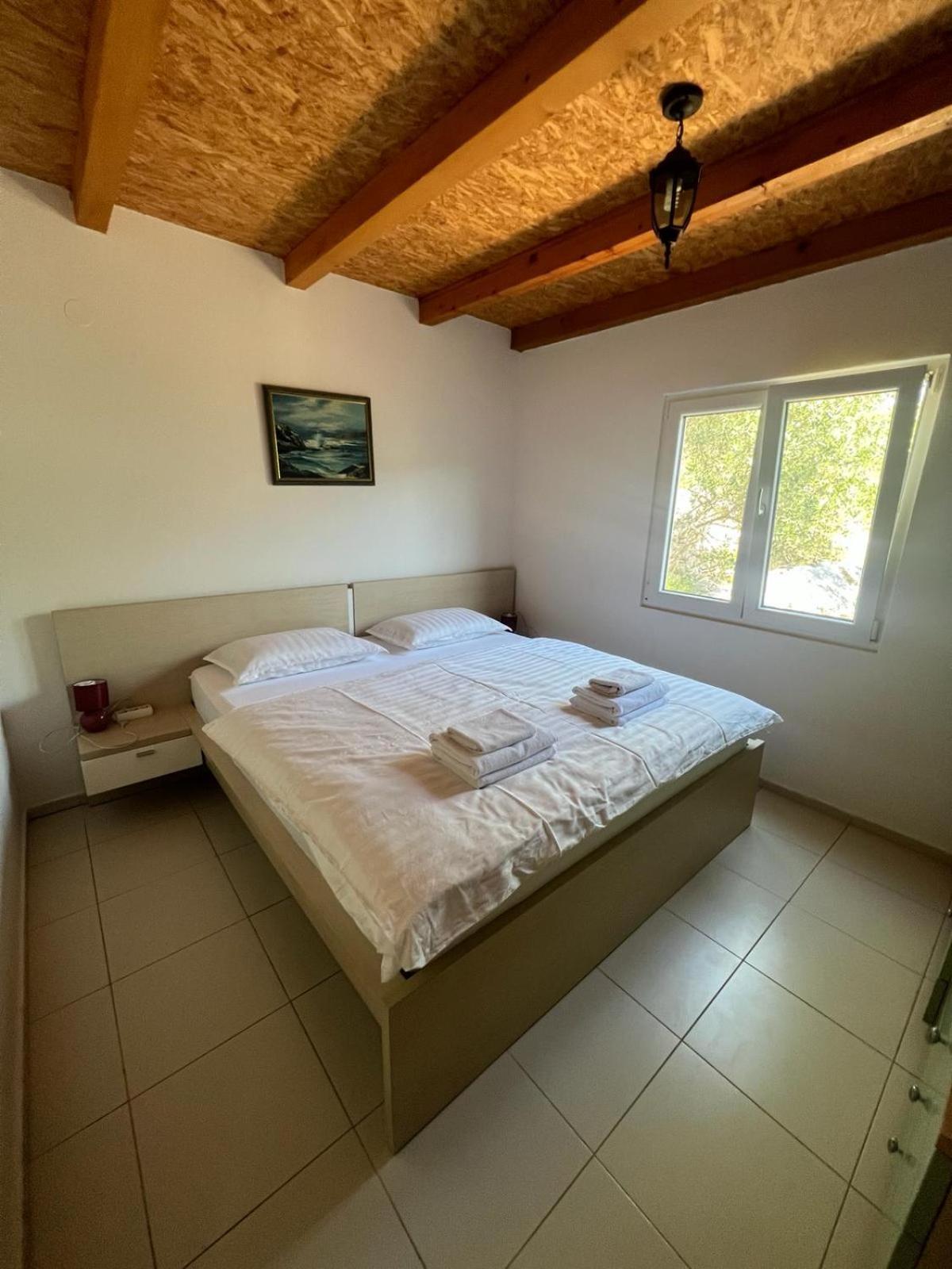 Willa Kuca Za Odmor Buba, Otok Zut Pristanisce Zewnętrze zdjęcie