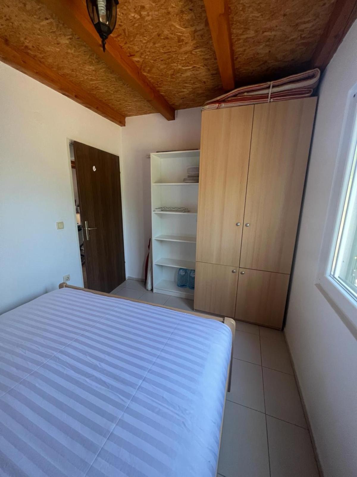 Willa Kuca Za Odmor Buba, Otok Zut Pristanisce Zewnętrze zdjęcie